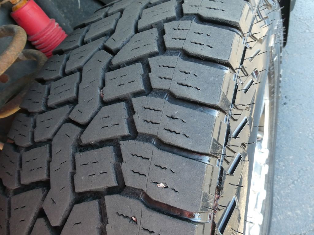 Used 2016 Ford F250 Platinum w/ FX4 Off-Road Package image 11