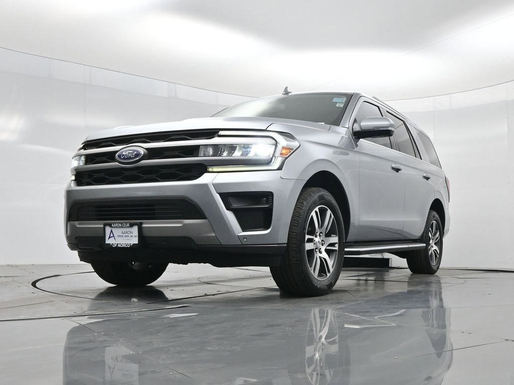 Used 2022 Ford Expedition XLT image 44