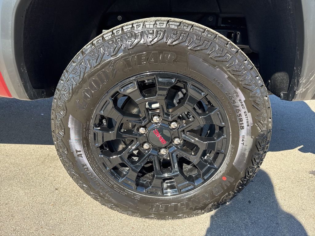 New 2026 GMC Canyon Elevation w/ Convenience Package image 32