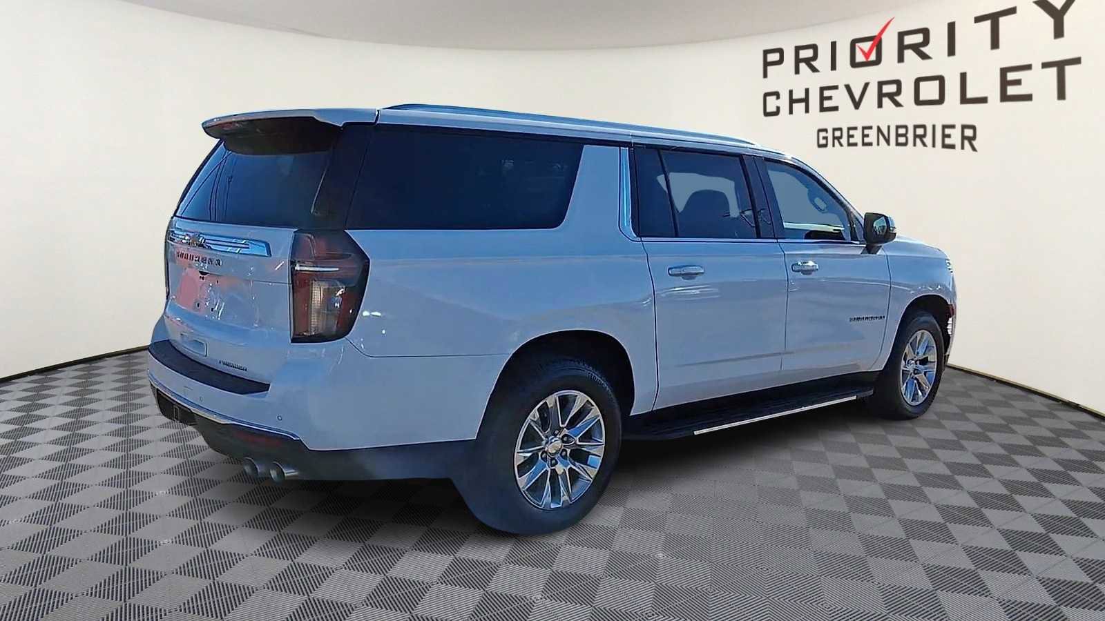 Certified 2023 Chevrolet Suburban Premier image 8