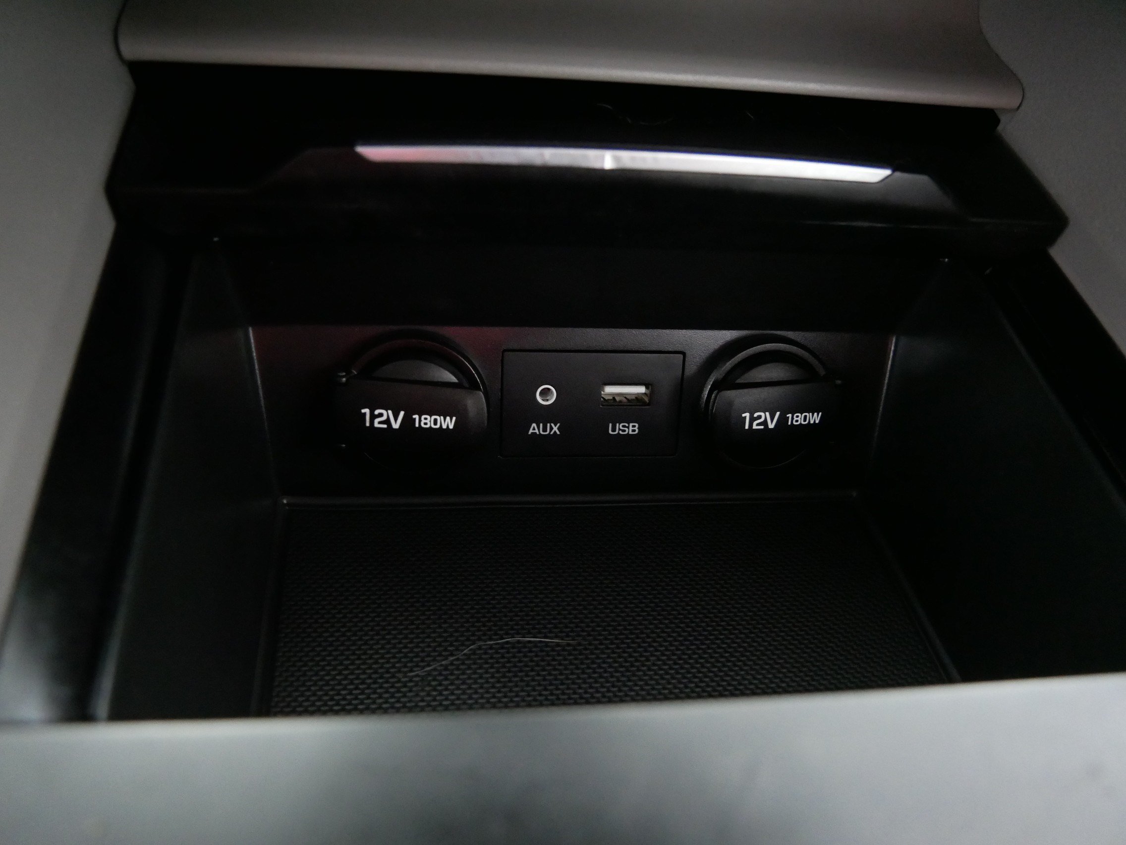 Used 2018 Hyundai Elantra SEL w/ Cargo Package FWD image 30