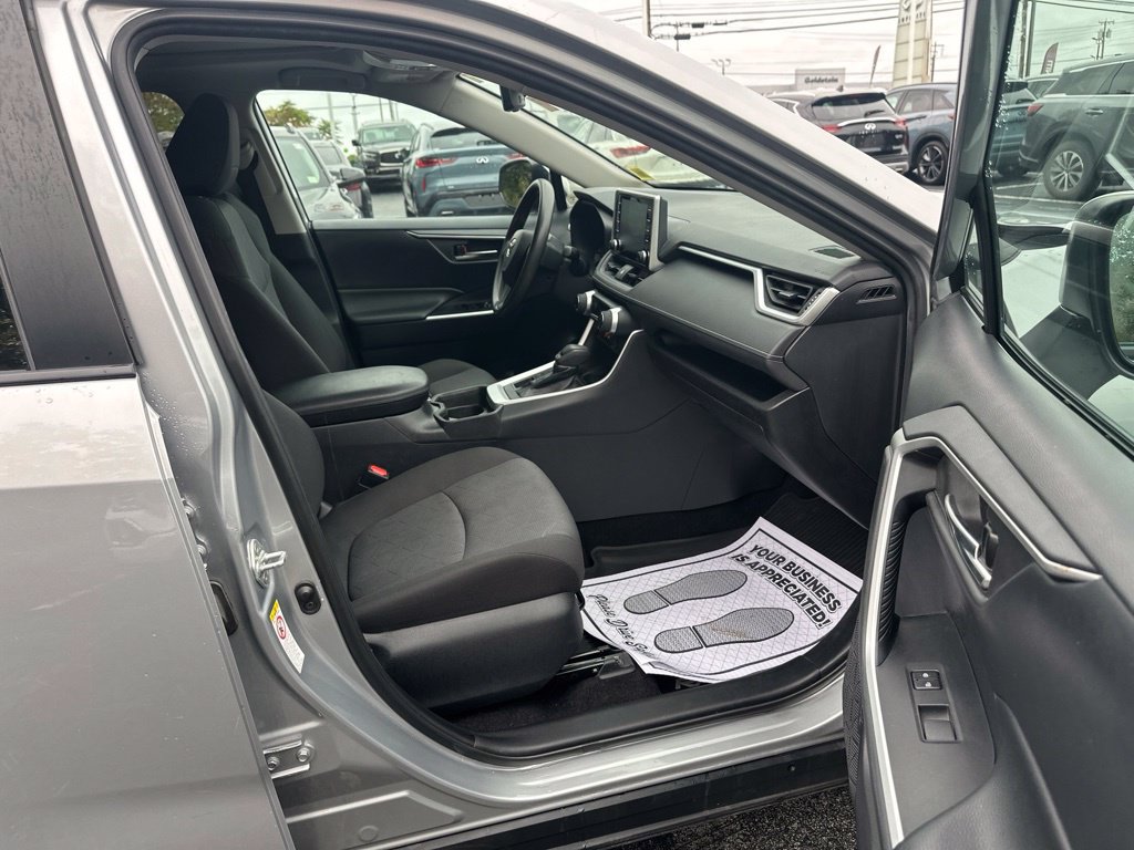 Used 2019 Toyota RAV4 XLE w/ Convenience Package AWD/4WD image 30