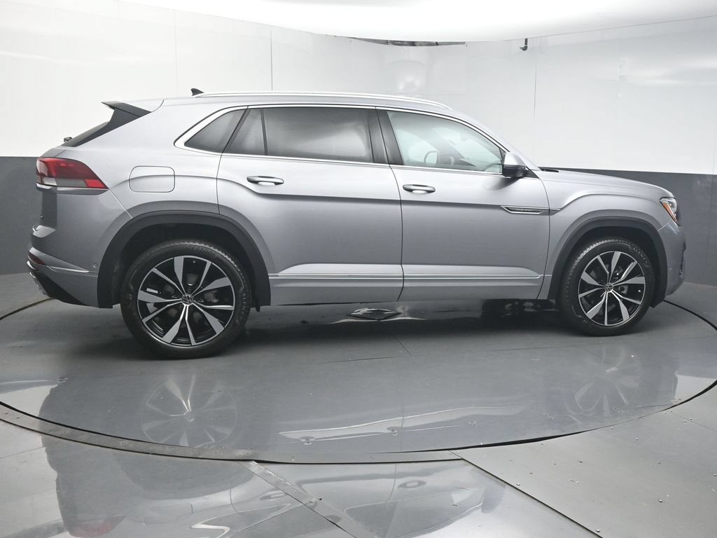 New 2026 Volkswagen Atlas Cross Sport SEL Premium R-Line AWD/4WD image 8