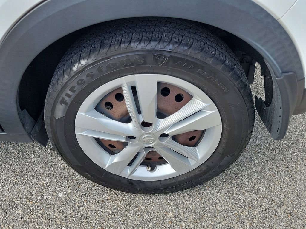 Certified 2021 Nissan Kicks S image 9