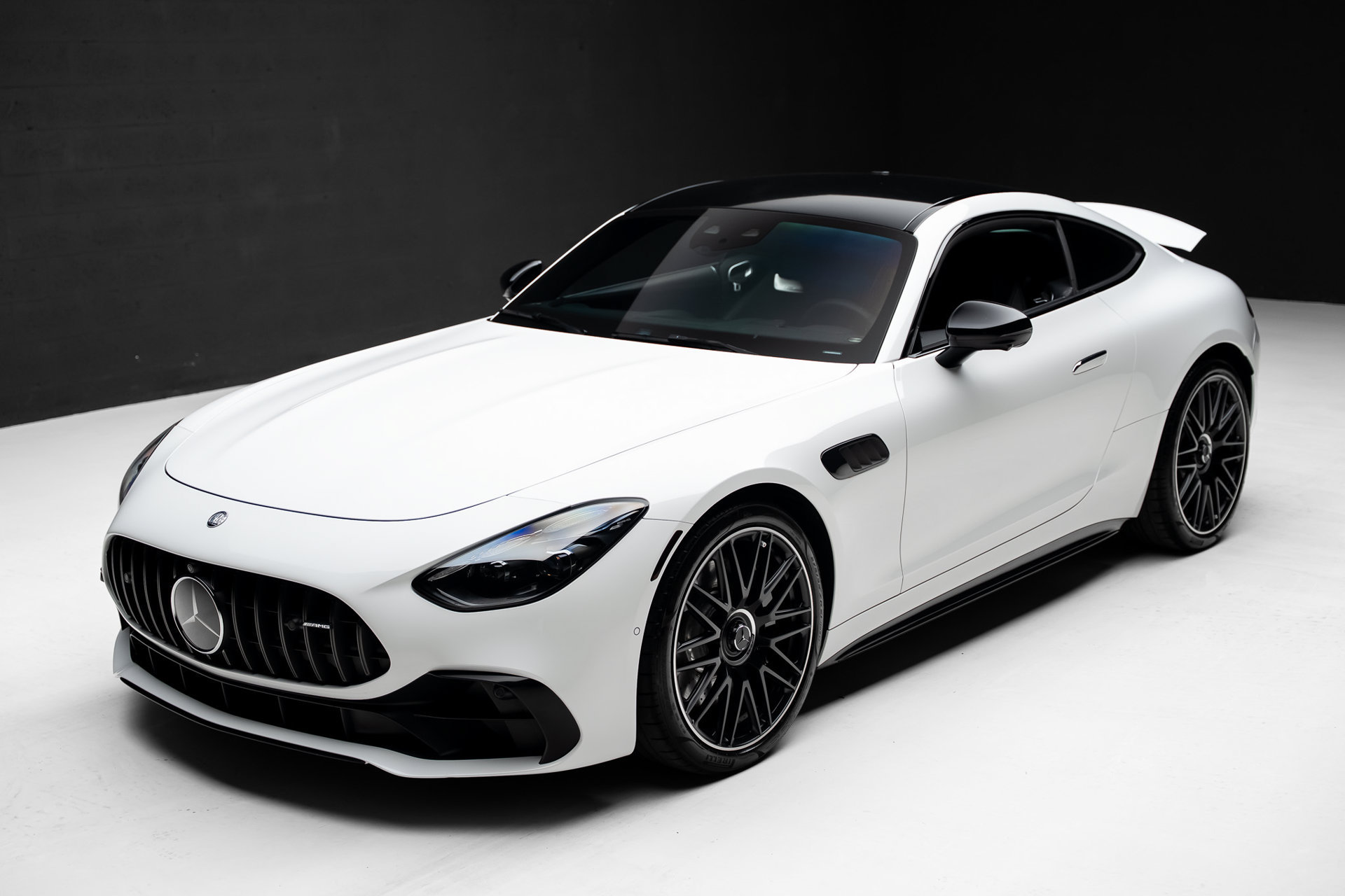 Used 2025 Mercedes-Benz AMG GT 43 w/ Driver Assistance Package image 5