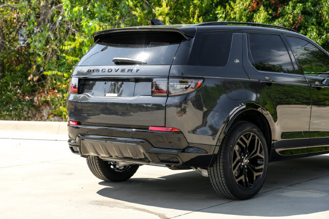 New 2026 Land Rover Discovery Sport Landmark AWD/4WD image 9