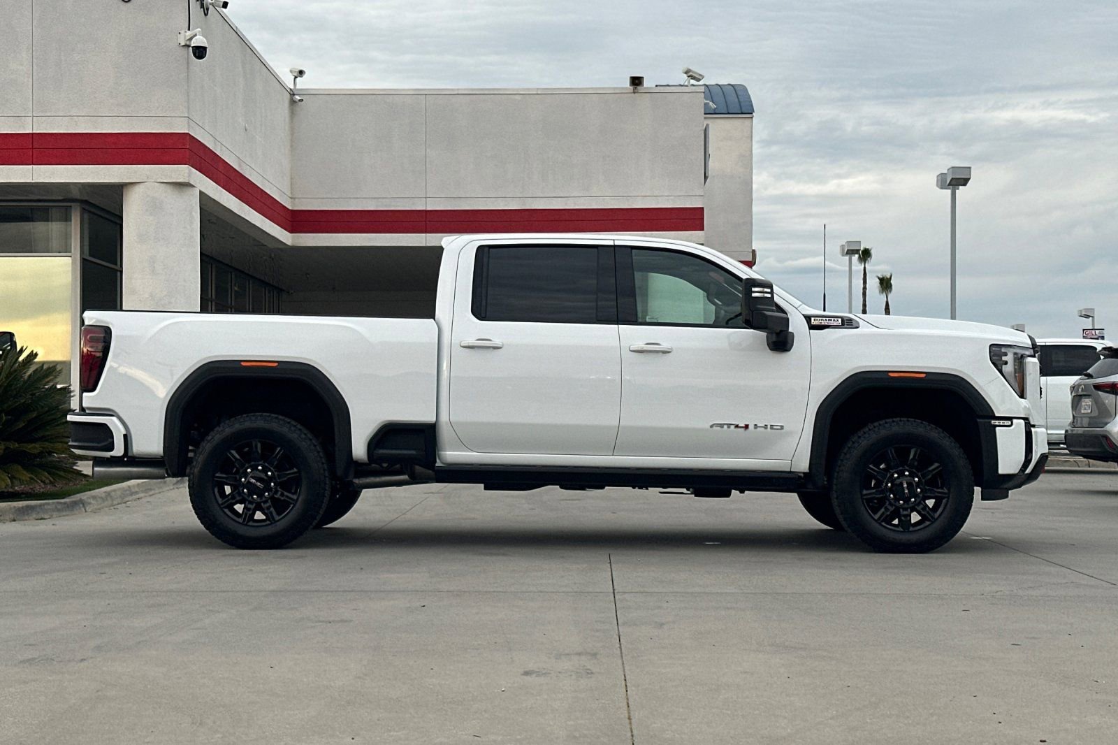 New 2026 GMC Sierra 2500 AT4 w/ AT4 Premium Plus Package image 8