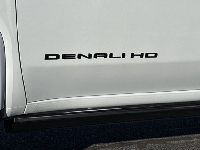 New 2026 GMC Sierra 2500 Denali w/ Denali Reserve Package image 16