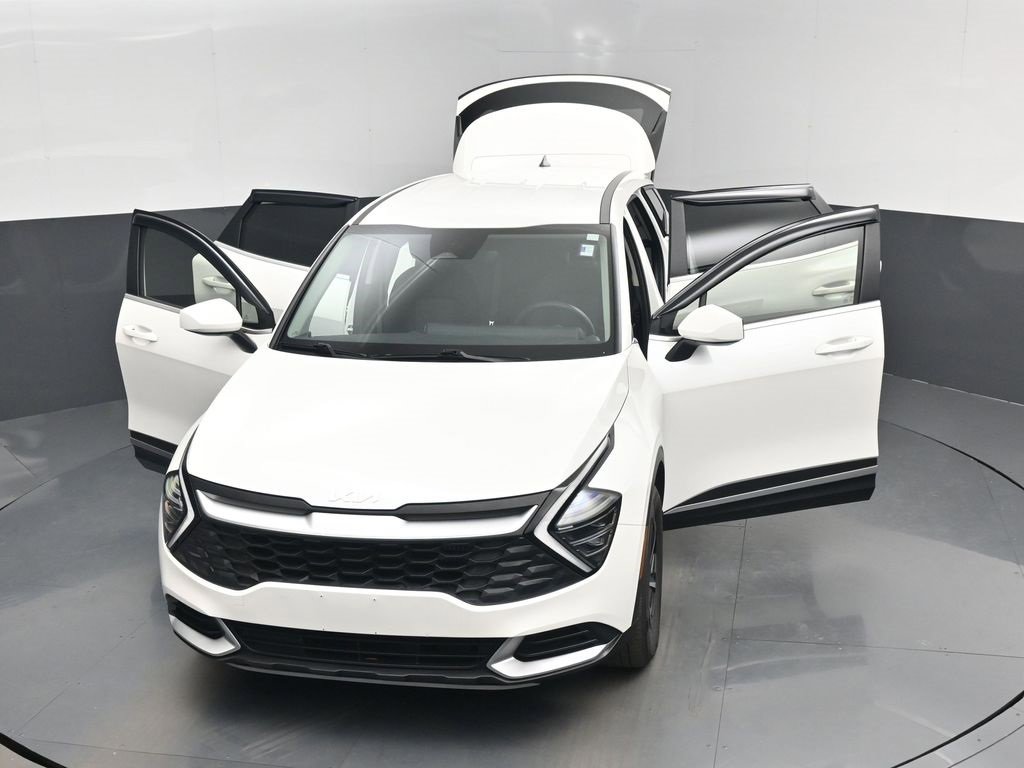 Certified 2024 Kia Sportage LX image 60