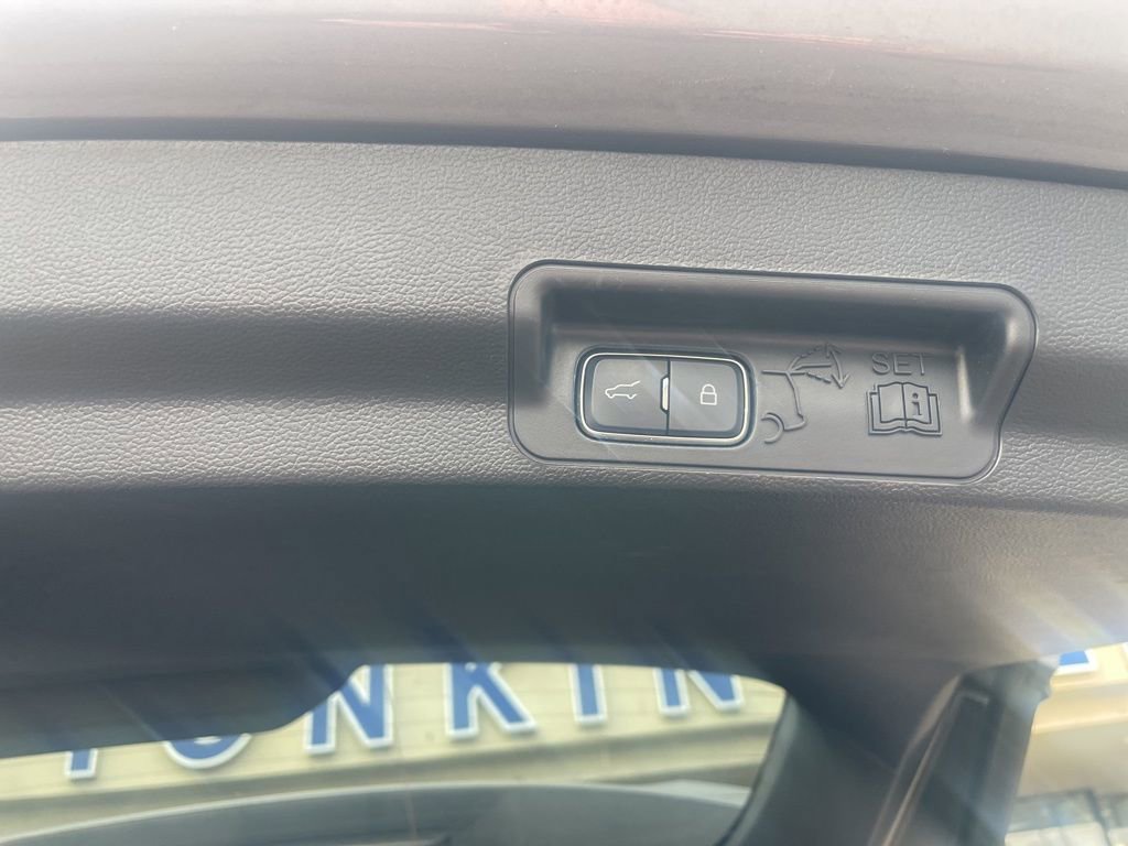 Used 2023 Ford Explorer ST-Line w/ Class IV Trailer Tow Package image 6