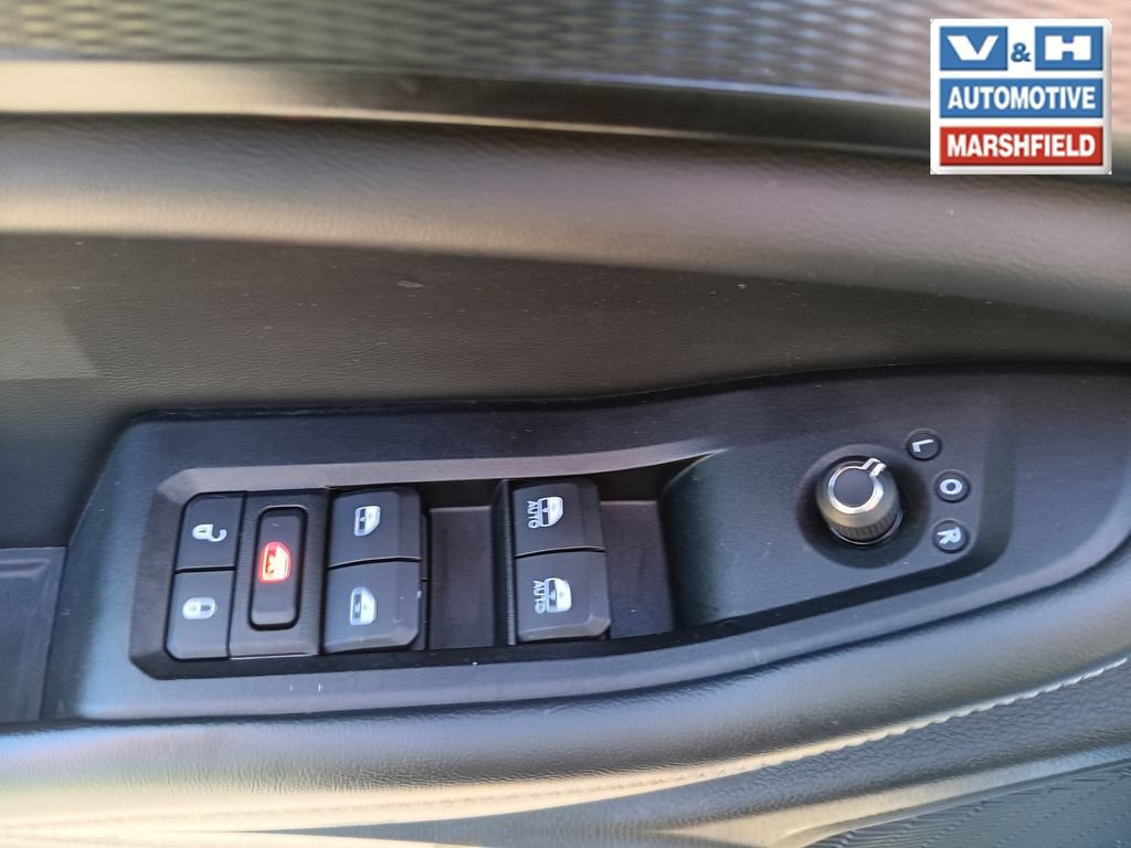 Used 2023 Jeep Grand Cherokee Altitude AWD/4WD image 17