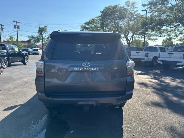 Used 2018 Toyota 4Runner SR5 Premium AWD/4WD image 3