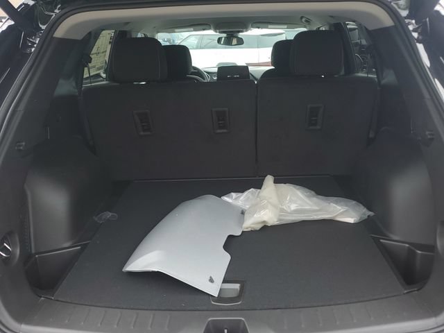 New 2026 Chevrolet Blazer LT w/ Convenience Package AWD/4WD image 8
