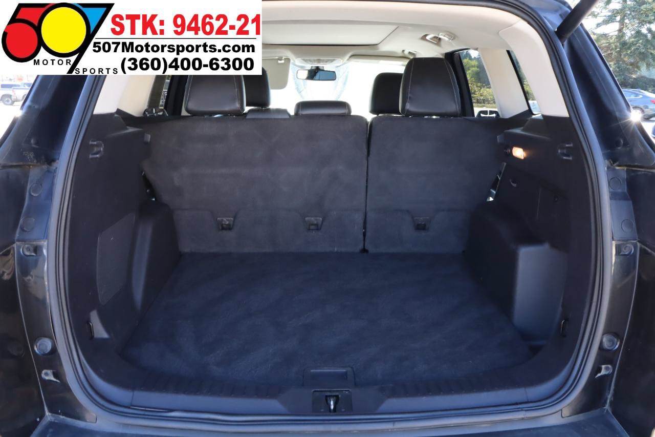 Used 2015 Ford Escape Titanium w/ Equipment Group 301A AWD/4WD image 14