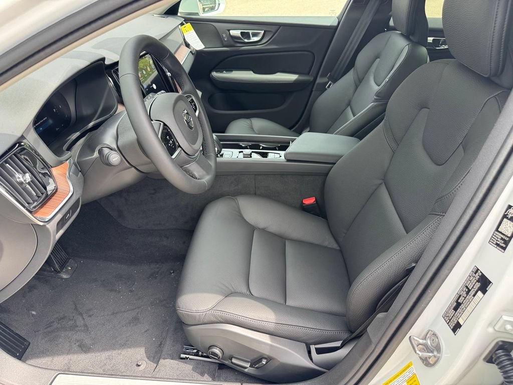 New 2026 Volvo V60 B5 Cross Country Plus w/ Climate Package AWD/4WD image 8