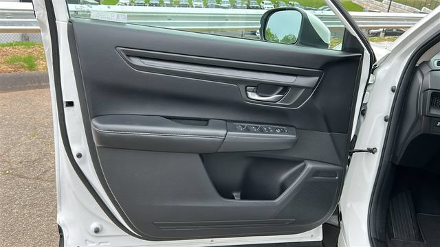 Used 2023 Honda CR-V LX image 9
