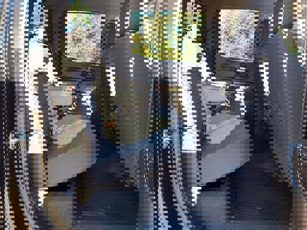 Used 2020 Chevrolet Silverado 1500 RST image 11