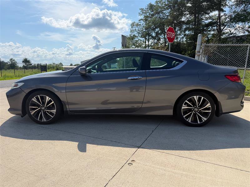 Used 2016 Honda Accord Touring image 4