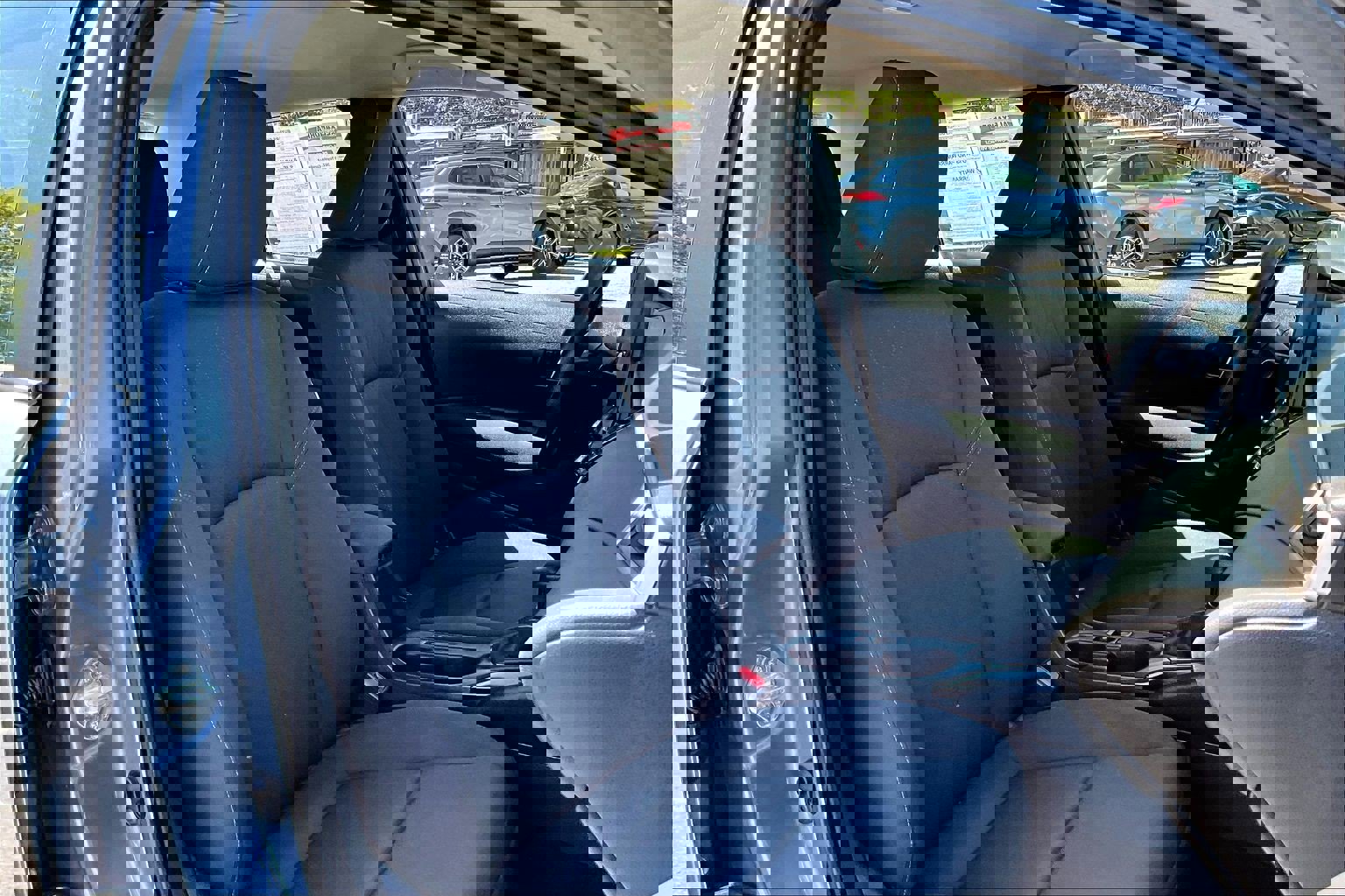 Used 2023 Toyota Corolla LE image 7