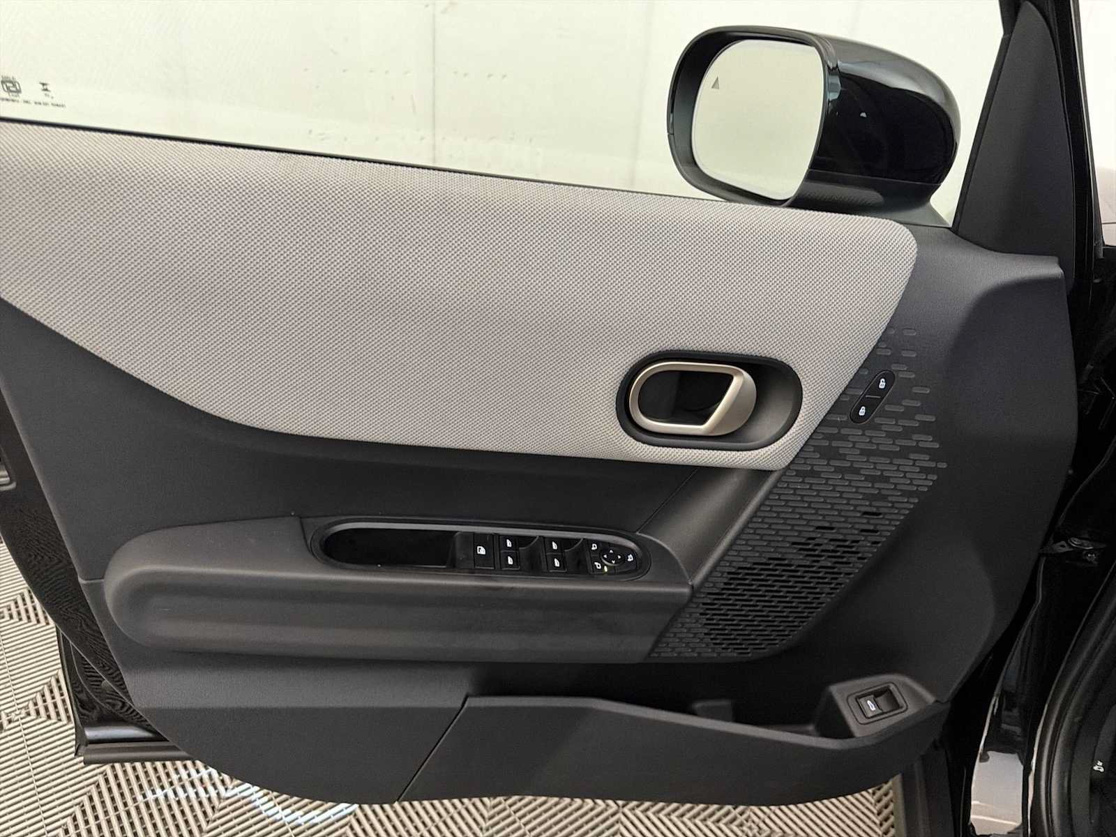 Used 2026 MINI Cooper 4-Door Hardtop FWD image 11