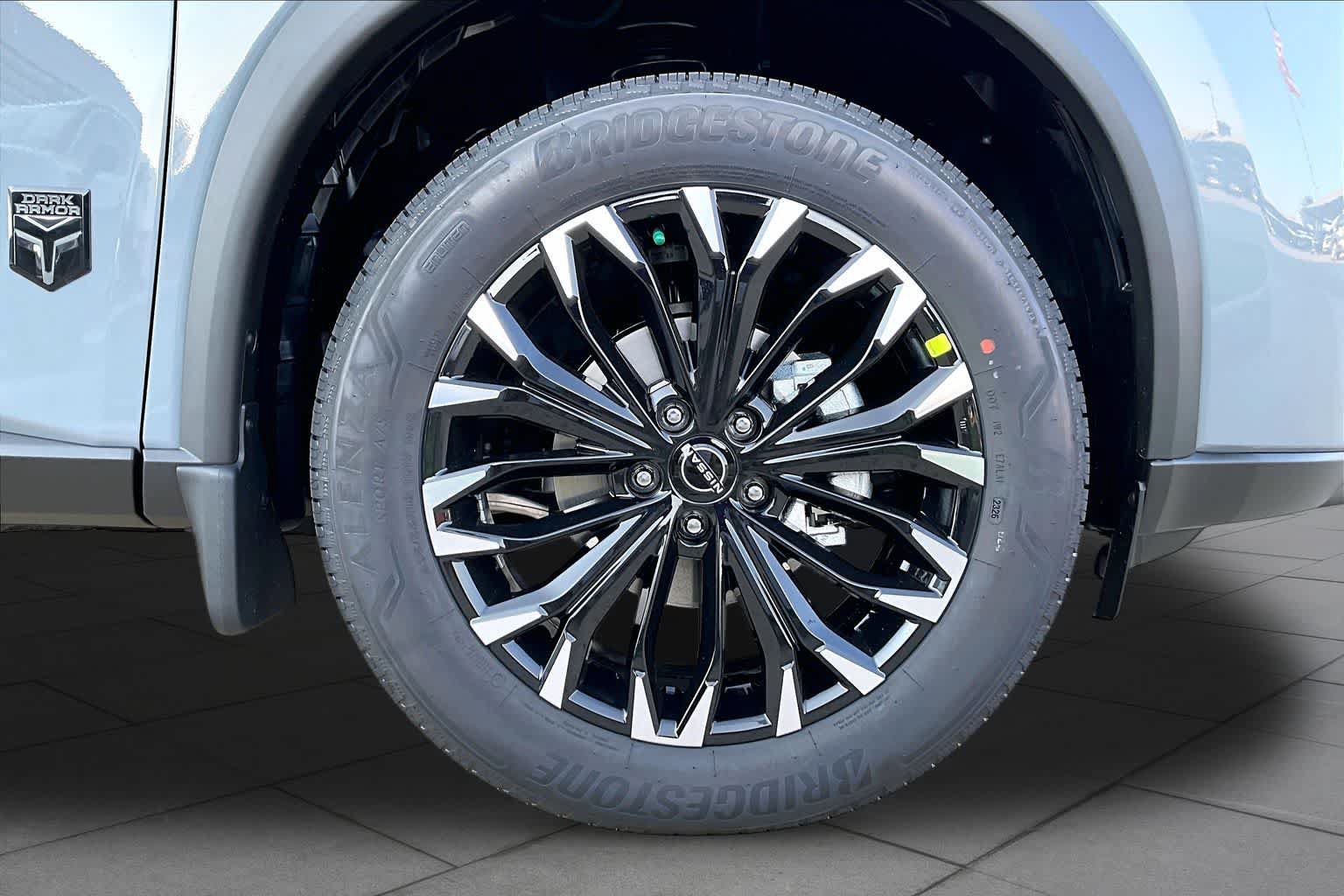 New 2026 Nissan Rogue Dark Armor AWD/4WD image 12