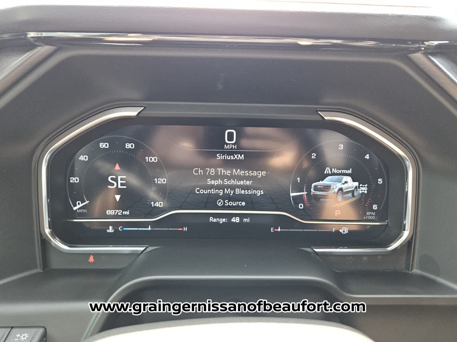 Used 2025 GMC Sierra 1500 AT4 w/ AT4 Premium Package AWD/4WD image 15