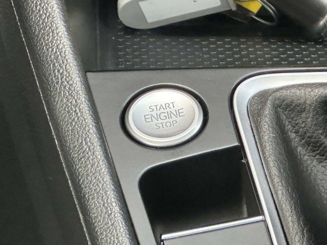Used 2022 Volkswagen Jetta SEL FWD image 22