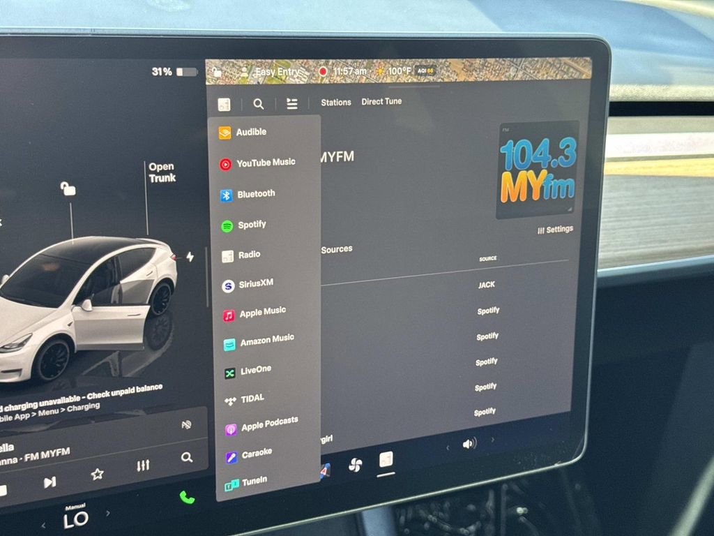 Used 2022 Tesla Model Y Long Range image 13