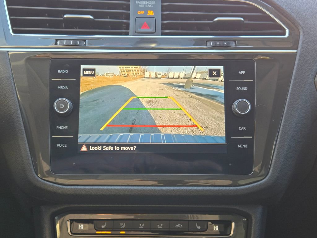 Used 2019 Volkswagen Tiguan SE image 19