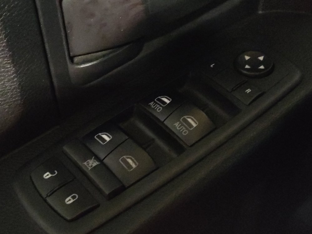 Used 2018 RAM 1500 Express AWD/4WD image 27