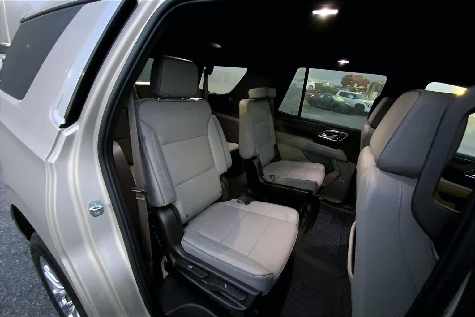Used 2023 GMC Yukon SLT image 19