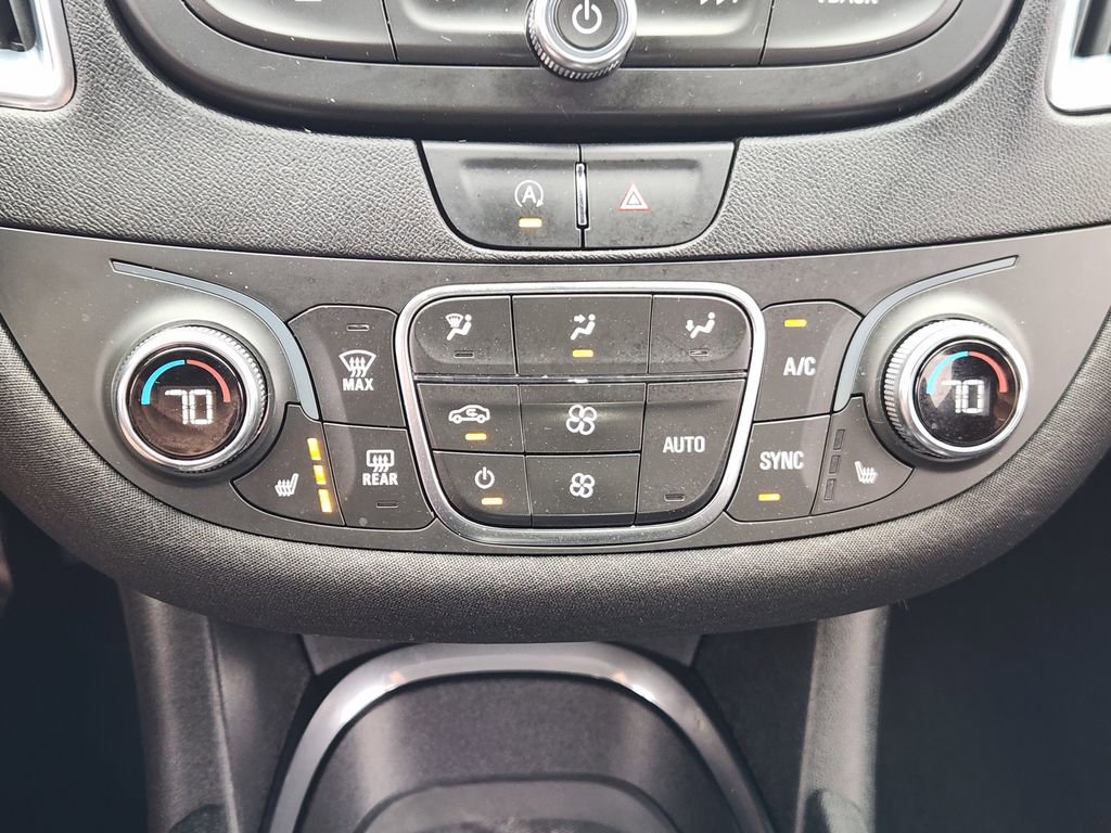 Used 2021 Chevrolet Malibu LT image 19