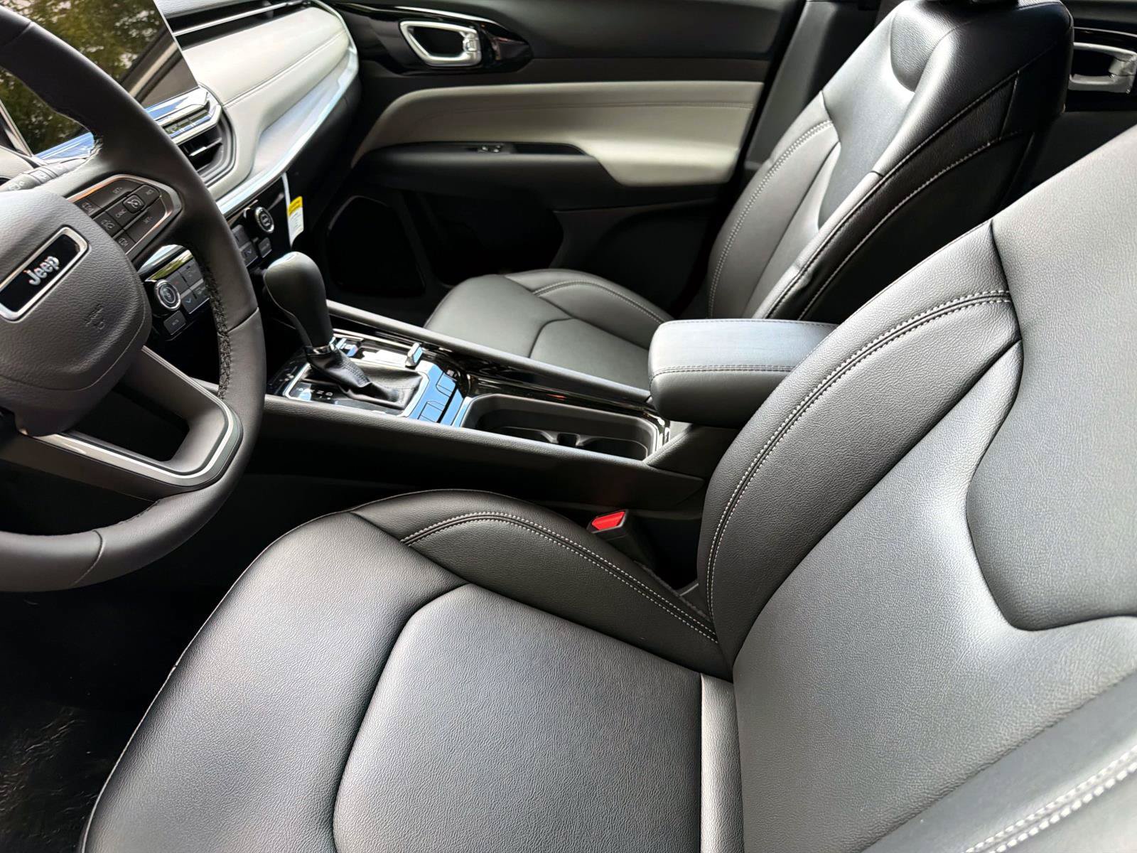 New 2026 Jeep Compass Limited AWD/4WD image 9