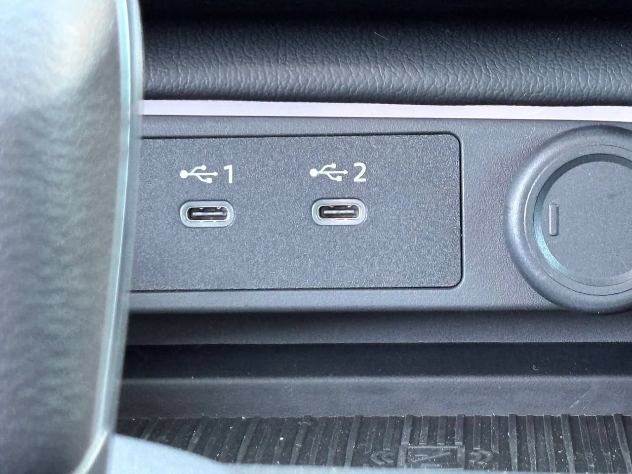 New 2026 Nissan Sentra SR w/ SR Premium Package FWD image 24