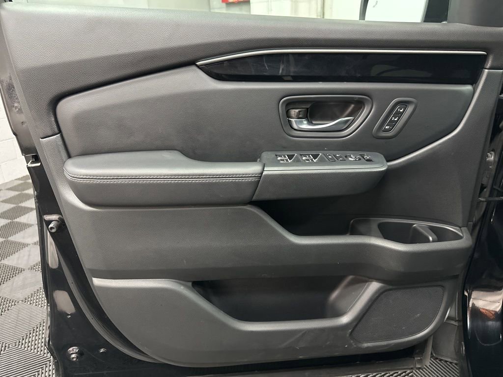 Used 2023 Honda Pilot EX-L image 18