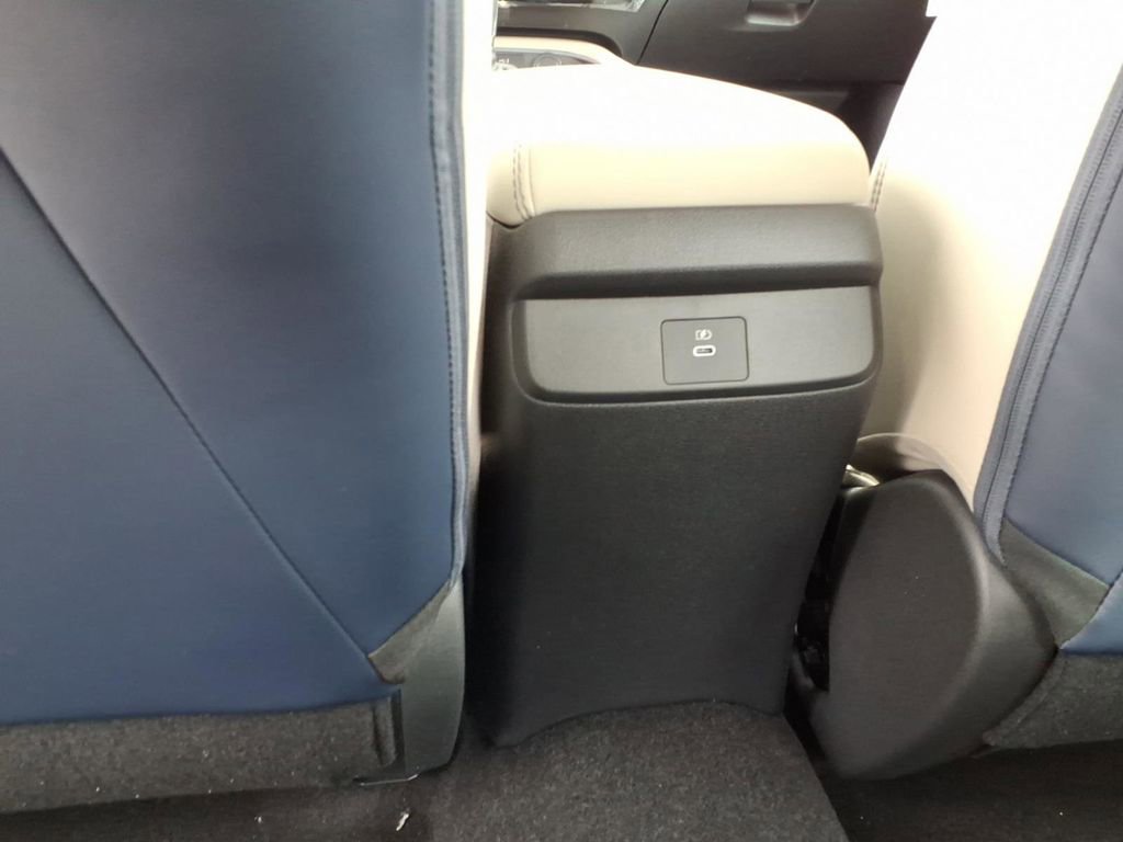 New 2026 Nissan Sentra SL image 28