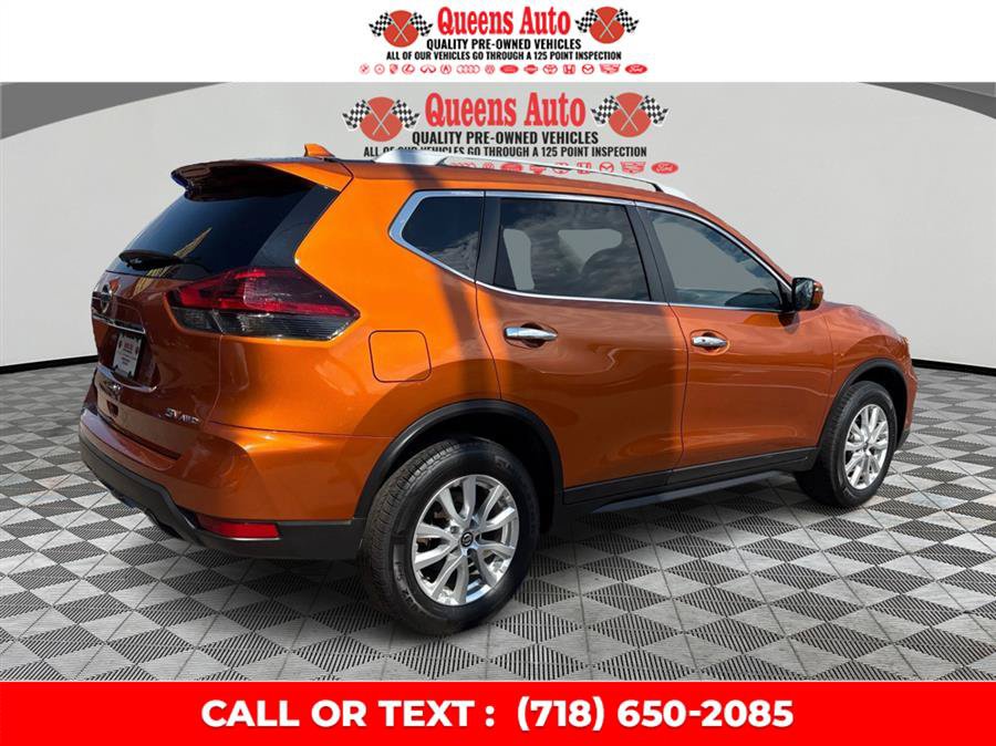 Used 2018 Nissan Rogue SV AWD/4WD image 7