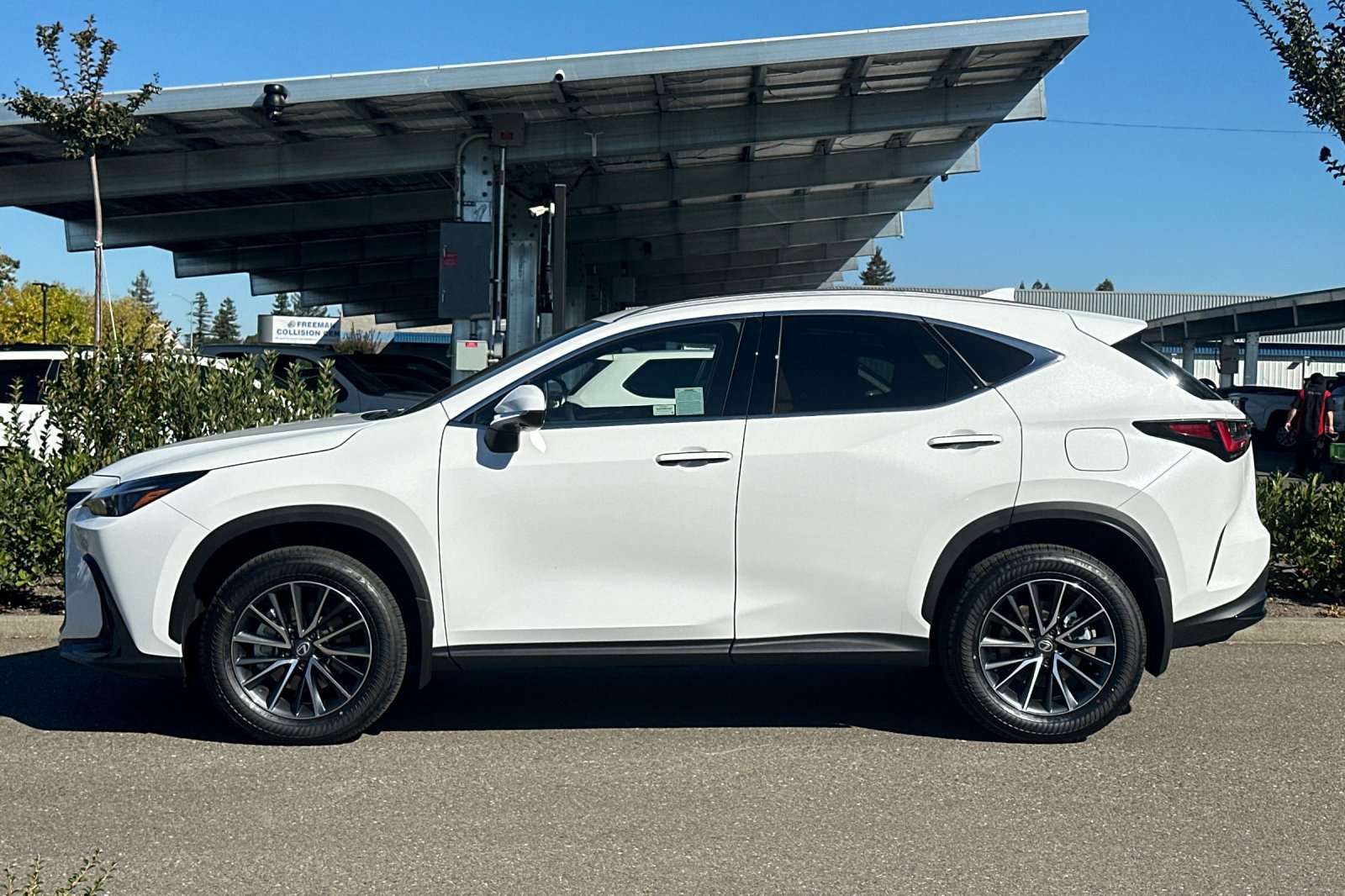 New 2026 Lexus NX 350h AWD w/ Premium Package image 7