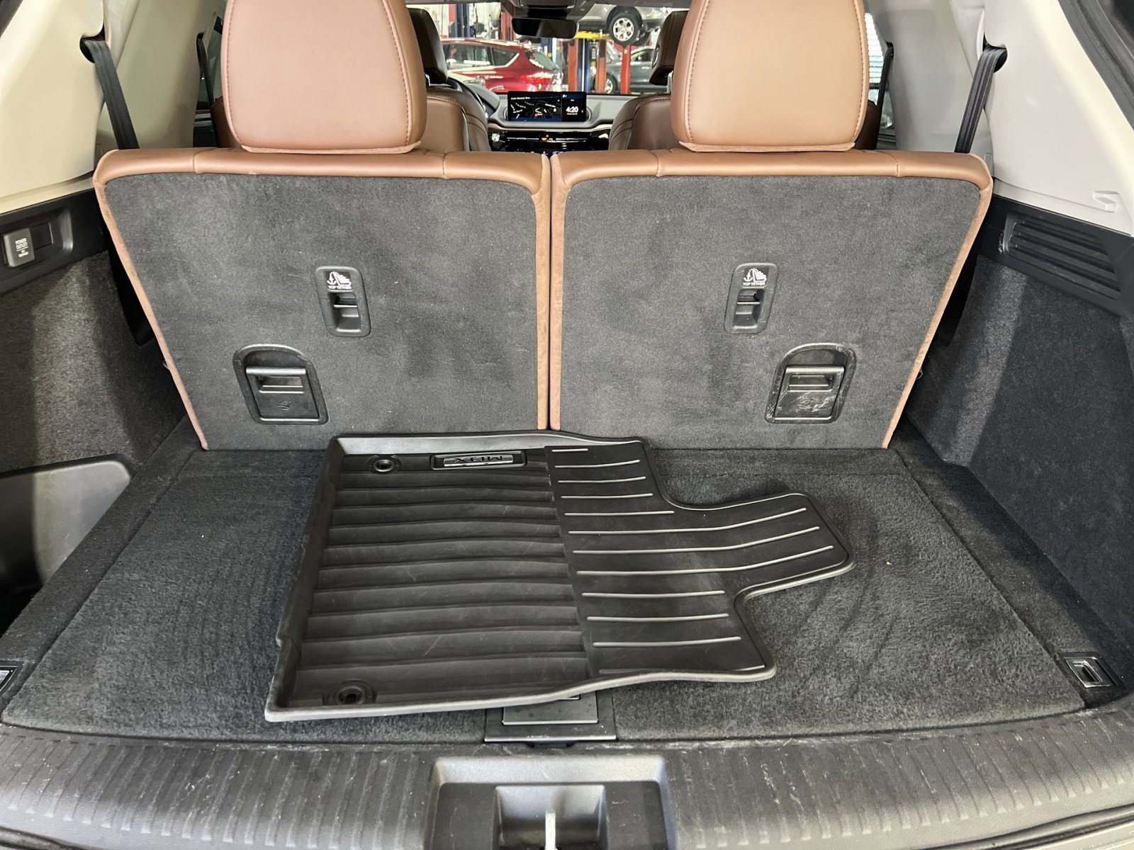 Used 2023 Acura MDX SH-AWD w/ Technology Package image 27