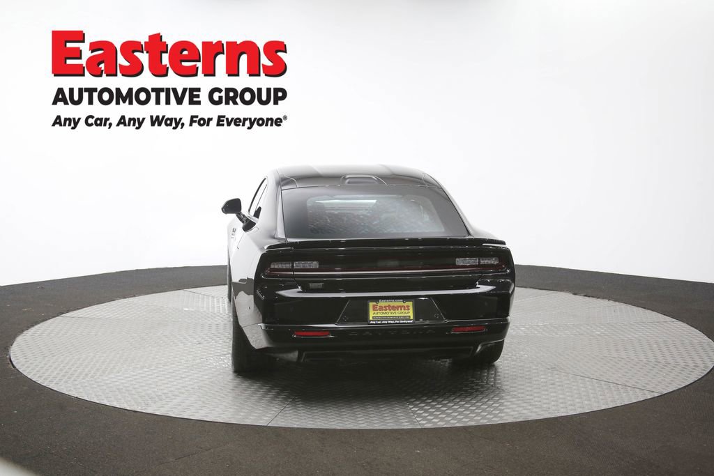 Used 2025 Dodge Charger Daytona Scat Pack w/ Track Pack AWD/4WD image 33