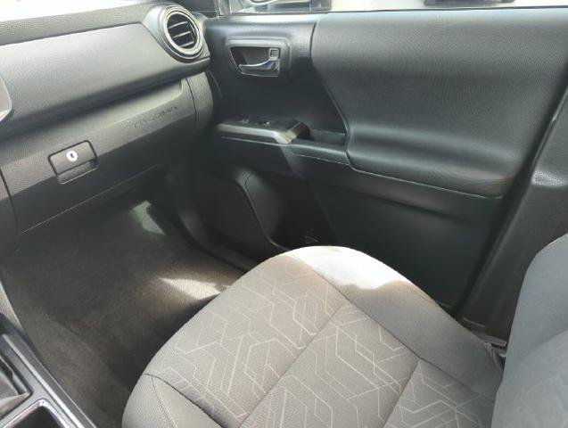 Used 2019 Toyota Tacoma TRD Off-Road AWD/4WD image 27