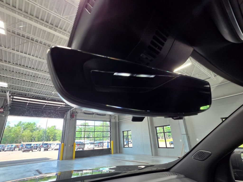 Used 2026 GMC Acadia Denali w/ LPO, Floor Liner Package AWD/4WD image 44