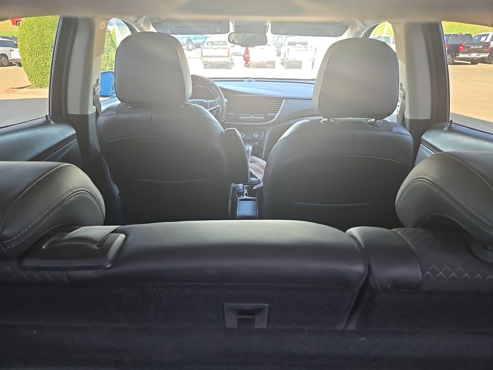 Used 2022 Buick Encore Preferred w/ Safety Package FWD image 7
