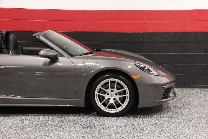 Used 2017 Porsche 718 Boxster RWD image 6