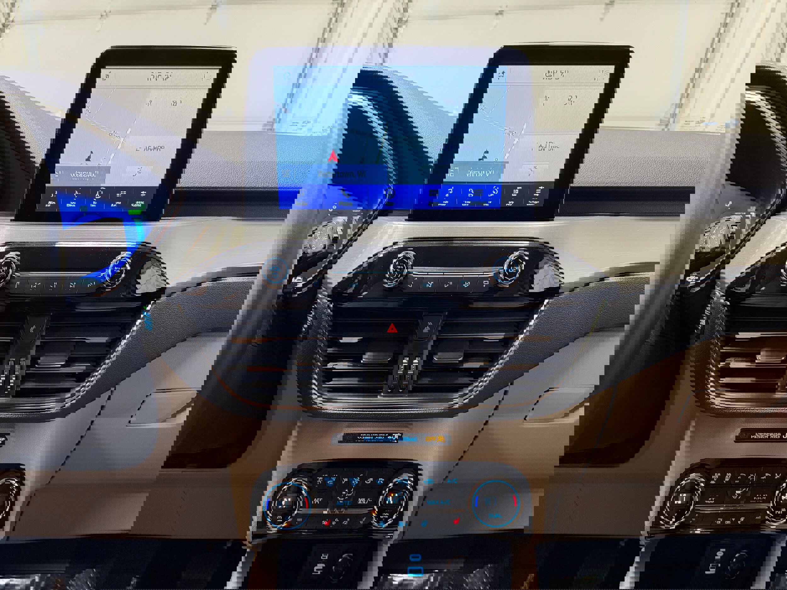 Certified 2021 Ford Escape Titanium FWD image 21