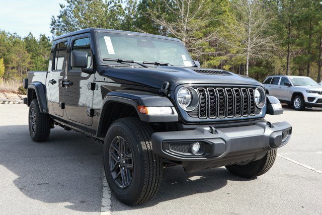 New 2026 Jeep Gladiator Sport image 3