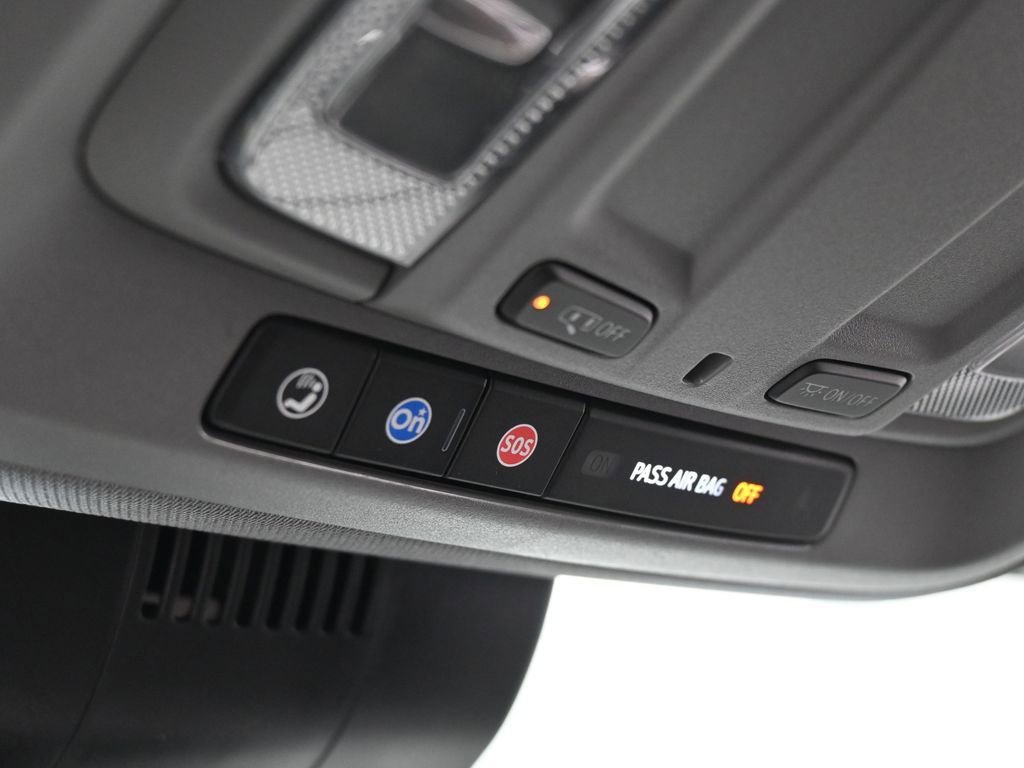 Used 2023 Chevrolet Silverado 1500 LT image 24