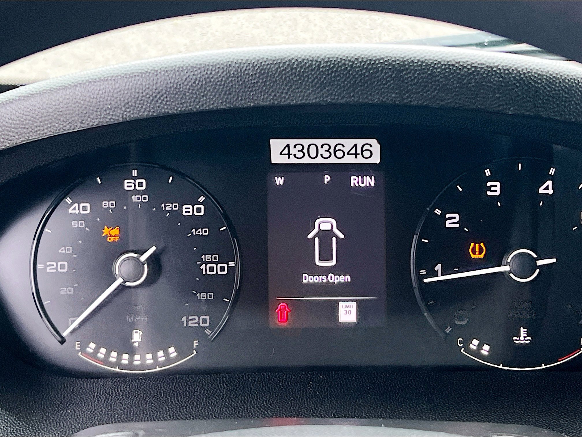 Used 2023 RAM ProMaster 2500 image 23