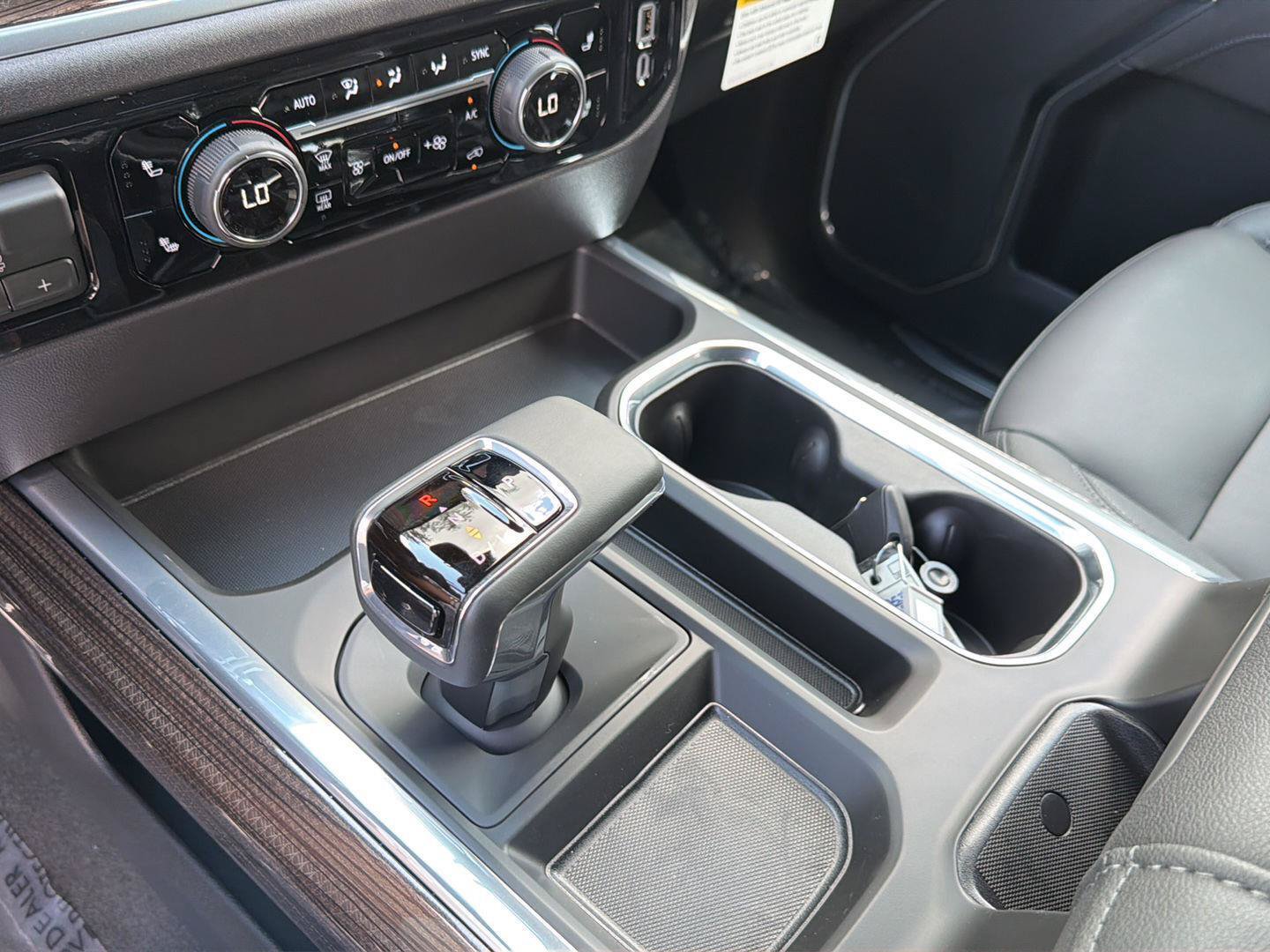 New 2026 Chevrolet Silverado 1500 LT w/ Leather Package RWD image 28