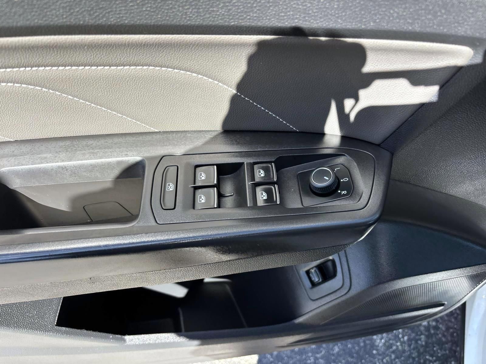 Used 2023 Volkswagen Atlas SE w/ Panoramic Sunroof Package image 13